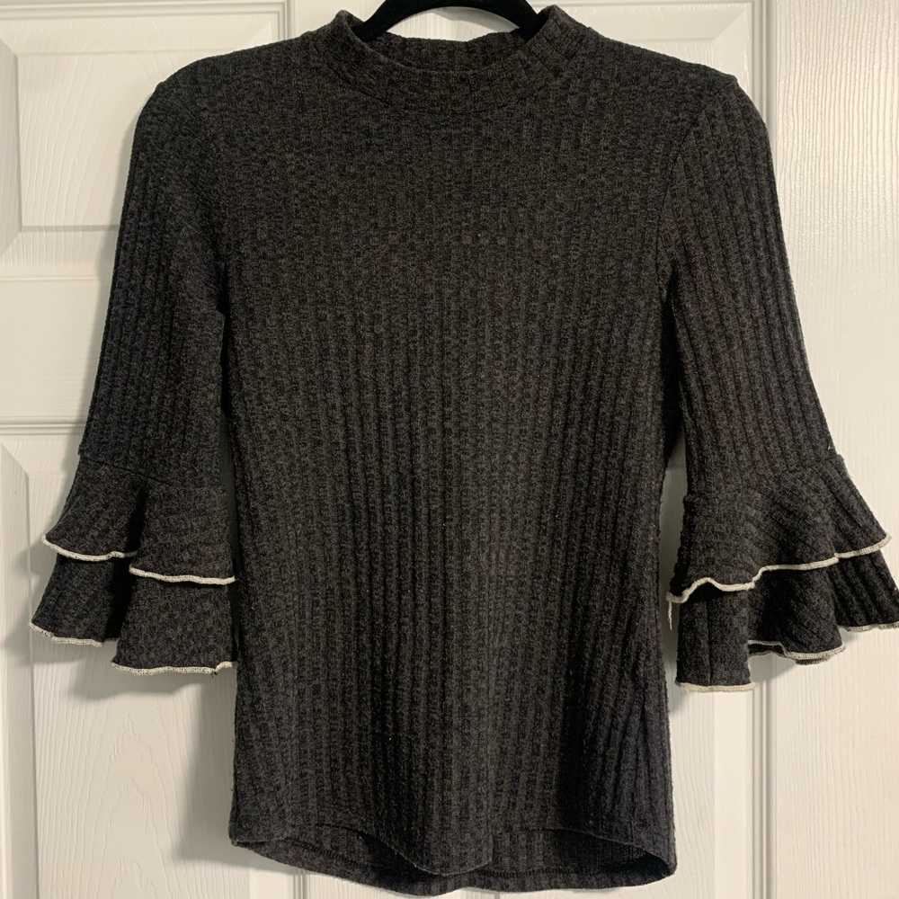 Women’s Grey Top